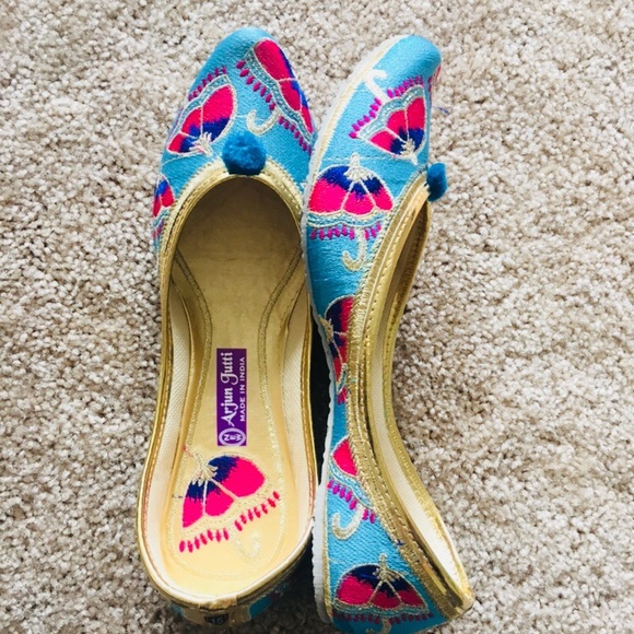 MOVING OUT In TWO WEEKS! HELP! Blue Umbrella Jutti - Picture 3 of 7